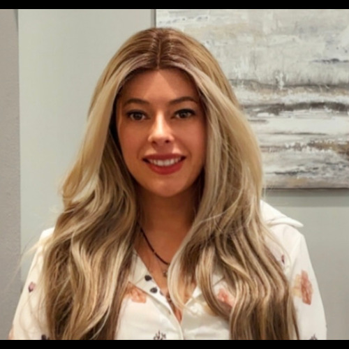 Cecilia Calvo's headshot